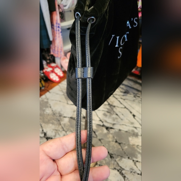 Victoria's Secret Black Tote Elegant and Spacious - Picture 6 of 8